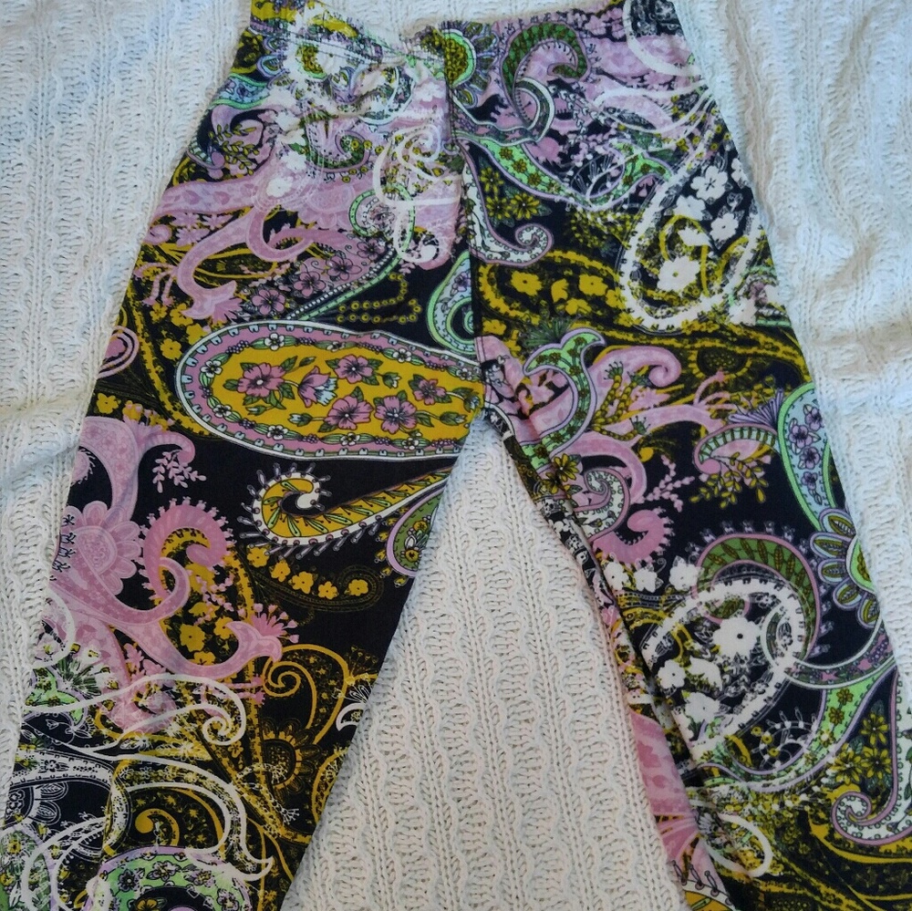 Agnes & Dora Capri Length Legging
